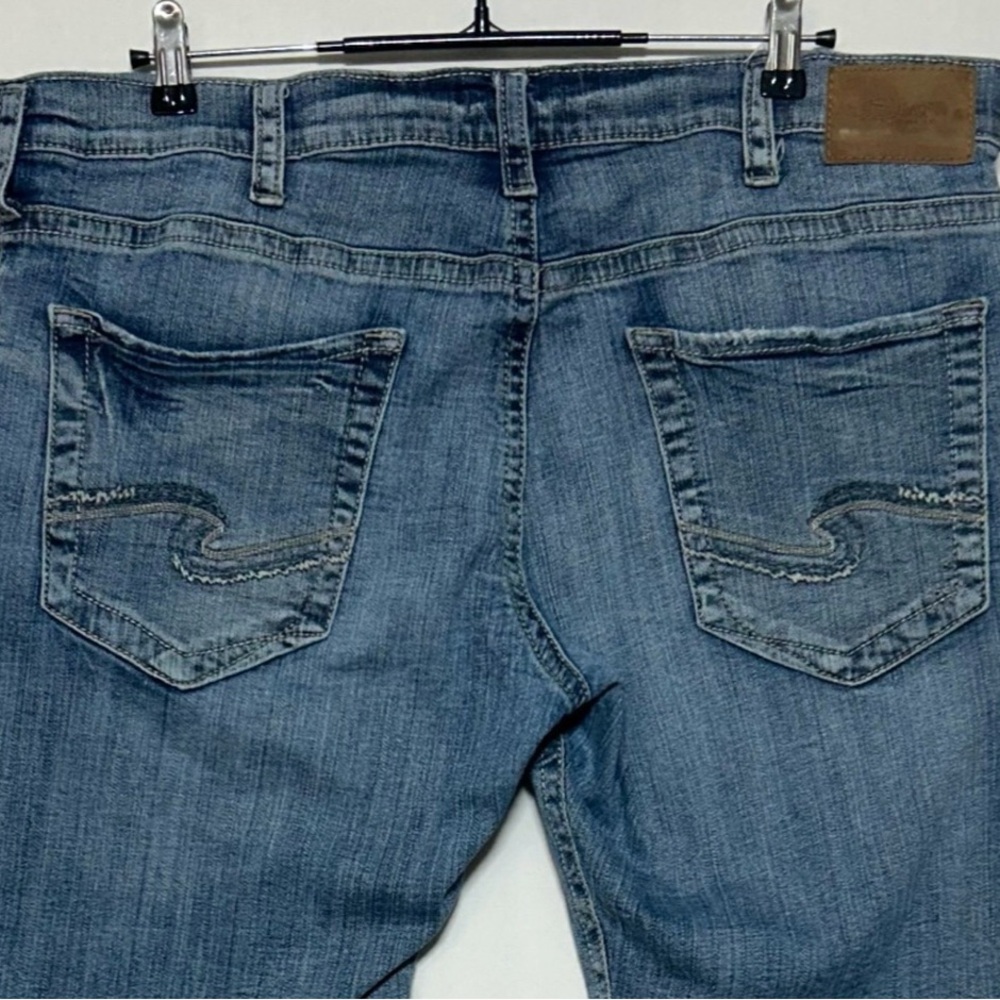 Silver 38/30 Men’s Jeans Blue Straight-Leg Denim - Picture 3 of 12